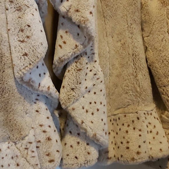 Sheared Beaver Fur Jacket - Picture 6 of 10